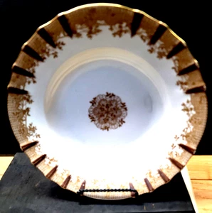 VINTAGE 9 1/2 IN. SOUP BOWLS- THEO. HAVILAND LIMOGES GOLD LEAF/MEDALLION DESIGN - Picture 1 of 2