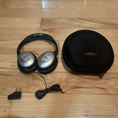BOSE Quiet Comfort 15 QC15 Noise Cancelling Headphones with Case Needs Pads - Image 1 of 4