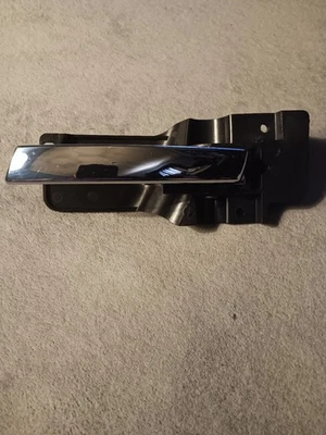 Manija de puerta interior delantera izquierda lado del conductor para Dodge Grand Caravan 2008-18 nueva Foto 1 de 3