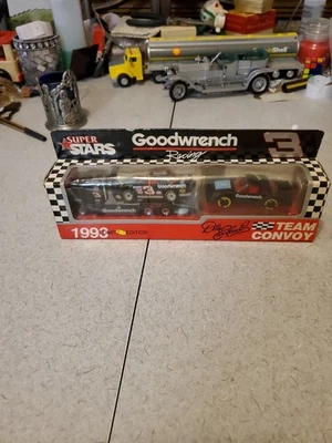 1993 Matchbox Super Star #3 Dale Earnhardt, Goodwrench Racing Team Convoy, NIB - Image 1 of 4