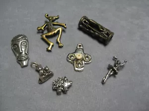 7 verschiedene Metallperlen und Anhänger (siehe Beschreibung unten) - Bild 1 von 4