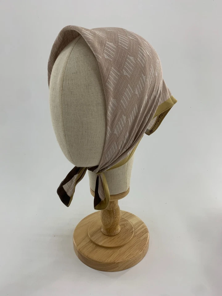 Vintage Robert di Camerino Handkerchief Bandana Pocket Square Wrap Neckerchief - Image 1 of 4