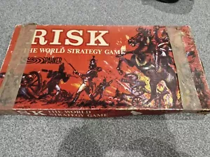 RISK BY PARKER BIG RED BOX VERSION VINTAGE STRATEGY BOARD GAME COMPLETE VGC - Picture 1 of 7
