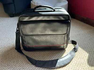 Targus Laptop Computer Case Black Leather Messenger Bag Padded Shoulder Strap - Picture 1 of 20