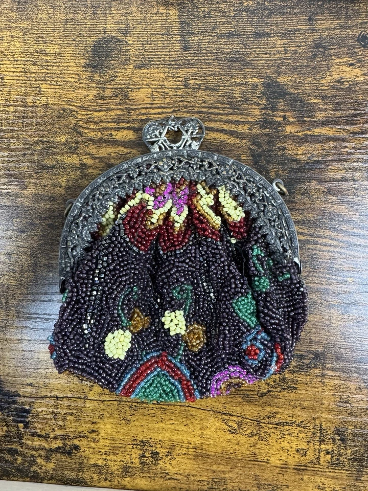 Bolso sin asas vintage con micro cuentas broche plateado bolso oscuro falta cadena antiguo Foto 1 de 4