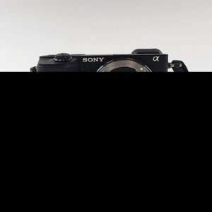 Sony Alpha A6600 24.2MP APS-C Interchangeable Lens Camera 10870 Shutter Count - Picture 1 of 7