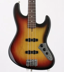 Used Moon / JB-150M 3-Tone Sunburst 1999 model 4.03kg S/N:62361 Bass Guitar - Picture 1 of 15