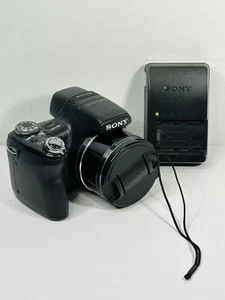 Sony Cyber-shot DSC-HX1 9.1MP Digital Camera With Charger And Battery - Picture 1 of 8
