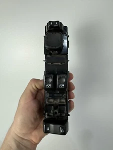 03-06 CHEVY SILVERADO GMC SIERRA Driver Power Window Master Switch 15883318 OEM - Picture 1 of 6