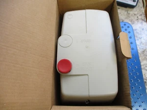 NUEVO MOTOR-ARRANCADOR DOL CERRADO FMX 230V EDOL-003HP - Imagen 1 de 5