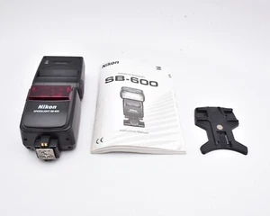 Nikon Speedlight SB-600 Flash with Stand (#13245) - Picture 1 of 10