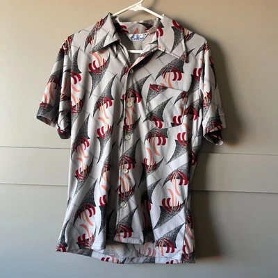 Vintage DaVinci Delfina Shirt Men Medium Gray Red Palm Tree Geometric Disco 70s - Image 1 of 4
