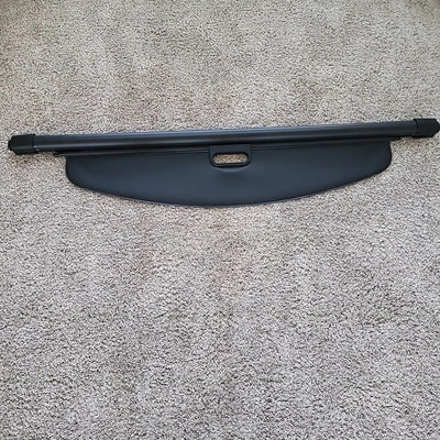 Genuine GM 2017 - 2024 Cadillac XT5 Cargo Security Shade Black 84519453 - Изображение 1 из 4