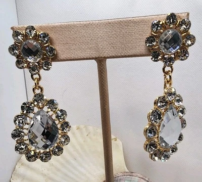 Золотистые серьги из каплевидного стекла с кристаллами легкие свадебные гламурные в старинном стиле - Изображение 1 из 4