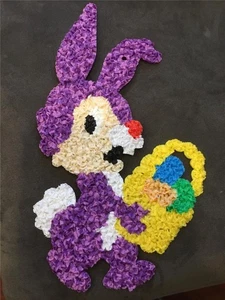 NEW EASTER BUNNY RABBIT MELTED PLASTIC POPCORN CHIPS EGGS DECORATION COLLECTIBLE - Picture 1 of 5