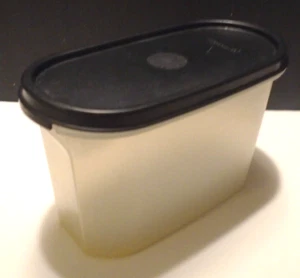 Tupperware Modular Mate 1612 Transparente con Tapa Negra 4 3/4 Tazas - Imagen 1 de 6