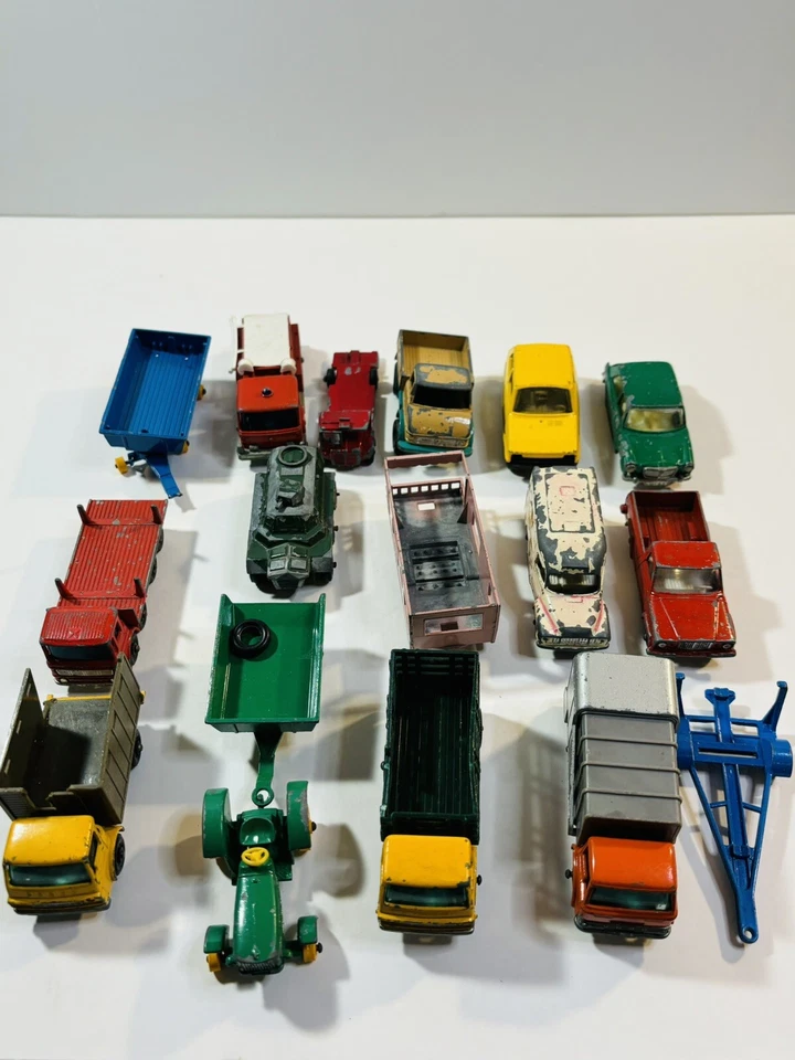 Lote Matchbox Lesney Jeep Gladiator No.7 Rechazar John Deere Bomba Contra Incendios ¡VER FOTOS!! Foto 1 de 4