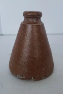 Antiguo pozo de tinta de gres esmaltado de sal en forma cónica de 3 1/2 - Imagen 1 de 10