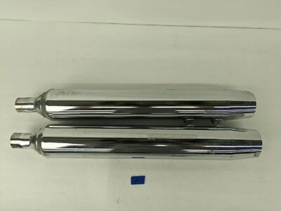 Silenciadores de triciclo Tri Glide 64900244 OEM Harley-Davidson Tri Glide Foto 1 de 4