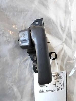 Toyota Camry 1993 sedán manija de puerta interior trasera 4 puertas lado derecho del pasajero Foto 1 de 4