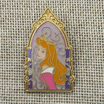 Prendedor Disney Store JAPÓN Walt 100th Legacy Princesa Bella Durmiente Aurora Foto 1 de 2