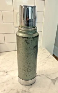 Well Loved Vintage Stanley Aladdin Thermos Green Steel A-944C 1 Qt 32 oz - Picture 1 of 3