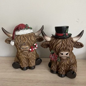 Hobby Lobby Christmas Highland Cow Set Of 2 Resin Decor Farmhouse Cows NEW - Picture 1 of 6