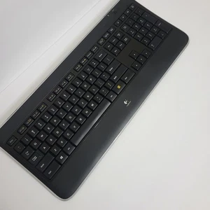 Logitech K800 Illuminated Lit Up Wireless Keyboard With Dongle - Working - Photo 1/12