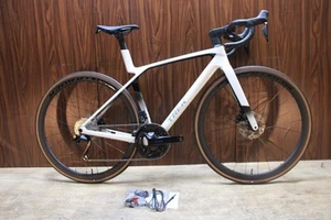 2025 Trek Madone SL 6 Gen 8 Size S 105 R7170 Di2 2x12s Bontrager Aeolus Elite 35 - Picture 1 of 24