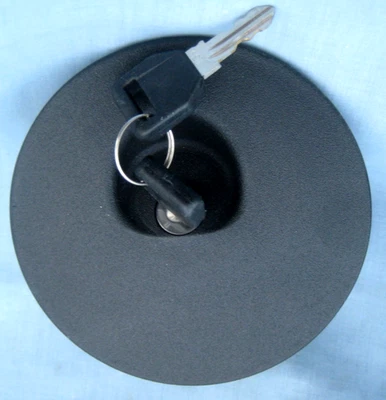 RENAULT CLIO Mk1 LOCKING PETROL DIESEL FUEL CAP 5/1993~2/1998 + Integral Cover - Image 1 of 4