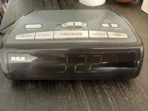 RCA Alarm Clock Dual Wake Am/Fm Radio Plug In( RP5400A) Tested/Works!  - Picture 1 of 6