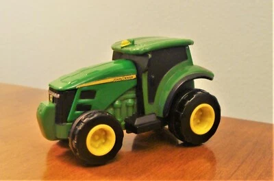 JOHN DEERE TOMY GREEN & YELLOW TRACTOR EX2 5AZ UK K0215WYOO - Image 1 of 4