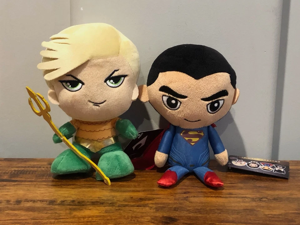Nueva figura de juguete de peluche coleccionable de Superman y Aquaman de 7" de DC Comics envío gratuito  Foto 1 de 4