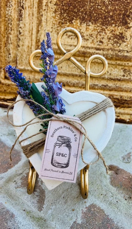 Carved Wooden Heart Dough Bowl Candle Scented MAGNOLIA  3 LB - Image 1 of 1