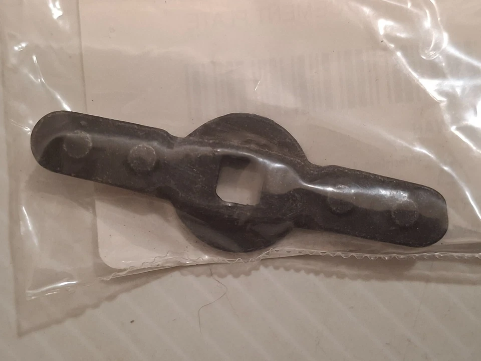 1928-31 Ford Fender Brace clip, A-16100 - Image 1 of 4