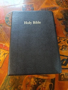 Holy Bible Red Letter Dictionary Concordance Nelson RSV 2nd Ed 1802 Black 1972 - Bild 1 von 9