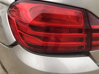 Cuarto de luz trasera izquierda del conductor montado en panel para BMW M4 981460 15-17 Foto 1 de 4