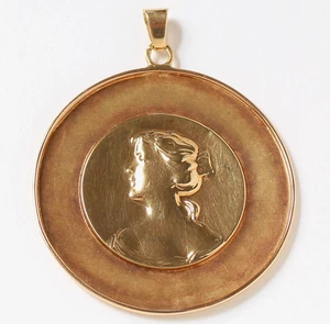 Großer Anhänger 14 Karat 585 Gold 4,65 g Porträt Mädchen Frau um 1900 Ø 3,5 cm - Picture 1 of 2