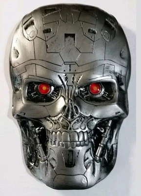 TERMINATOR SALVATION DIRECTOR'S CUT BLU-RAY LIMITED SKULL CASE EDITION - Image 1 of 4