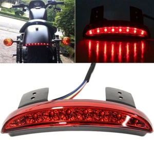 Motorrad Bobber Rot Chopper Racer LED Heckblinker Brems Rücklicht - Picture 1 of 10