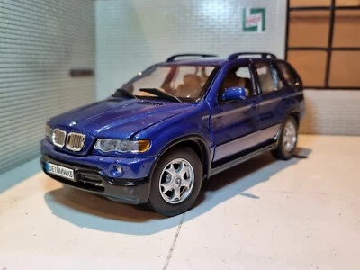 BMW E53 X5 4x4 Blue 4.4i V8 73254 E53 SUV 1999 Motormax 1:24 Diecast Scale Model - Image 1 of 4