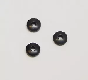 Orologio Hermle Dado a Mano Nero 3 PEZZI NUOVO Movimento Cappotto Meccanico Da Parete 1/4" - Foto 1 di 1