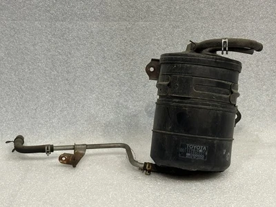 Lexus LS400 sedán, bote de vapor de combustible, 1990-1993, 4,0 L. V8, 1UZFE, 77740-50021 Foto 1 de 3