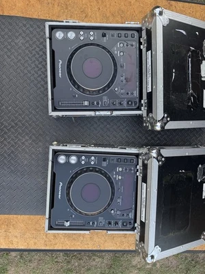 Par Pioneer DJ CDJ-1000MK3 (2) con estuches de vuelo Foto 1 de 4