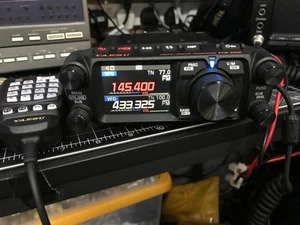 YAESU FTM-500DE 2M 70CM FM & Fusion transceiver - Afbeelding 1 van 7