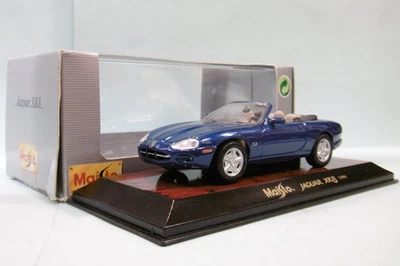 Maisto - JAGUAR XK8 cabriolet 1996 bleu métallisé réf. 31501 BO 1/43 - Photo 1/4