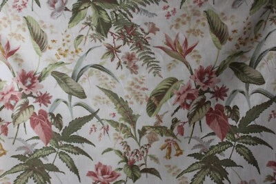 Lee Jofa, Antigua, Floral Tropical, 54" Ancho X Por Yarda, Color Rosa y Oliva Foto 1 de 3