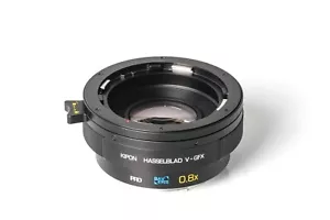 KIPON 0.8x PRO Lock Focal Reducer Optics Adapter for Hasselblad V Lens to Fuji G - Picture 1 of 7