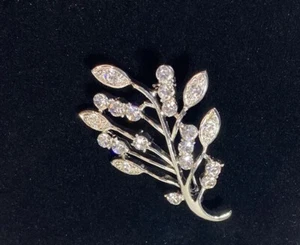 Spilla donna strass argento - Foto 1 di 9