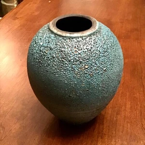 Vaso turchese firmato Raku Studio Pottery con smalto lava vulcanica - Foto 1 di 6